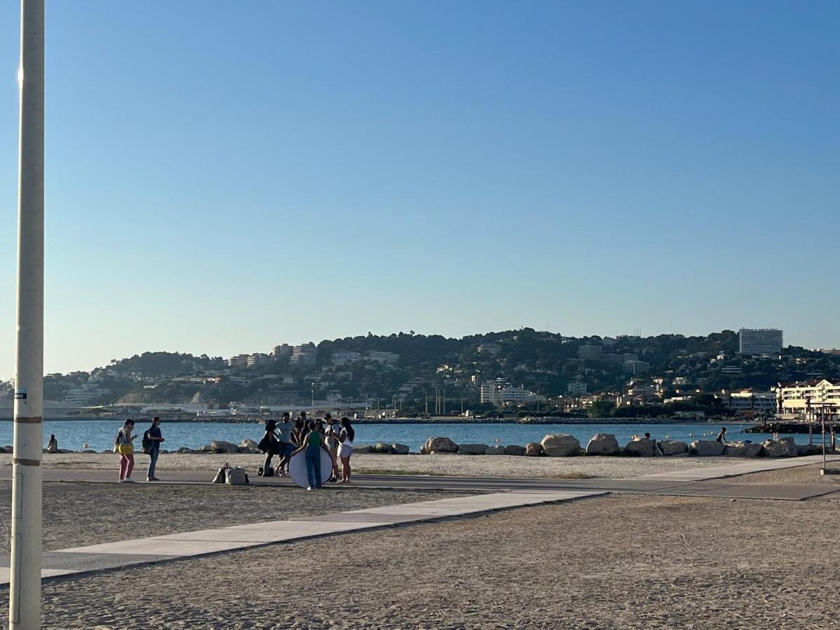 Sun Escape, Appart Renove Climatise 3 Pieces 4-6 Pers, 350M De La Plage Marseille Exterior photo