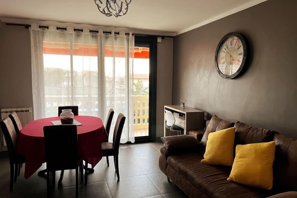 Sun Escape, Appart Renove Climatise 3 Pieces 4-6 Pers, 350M De La Plage Marseille Room photo